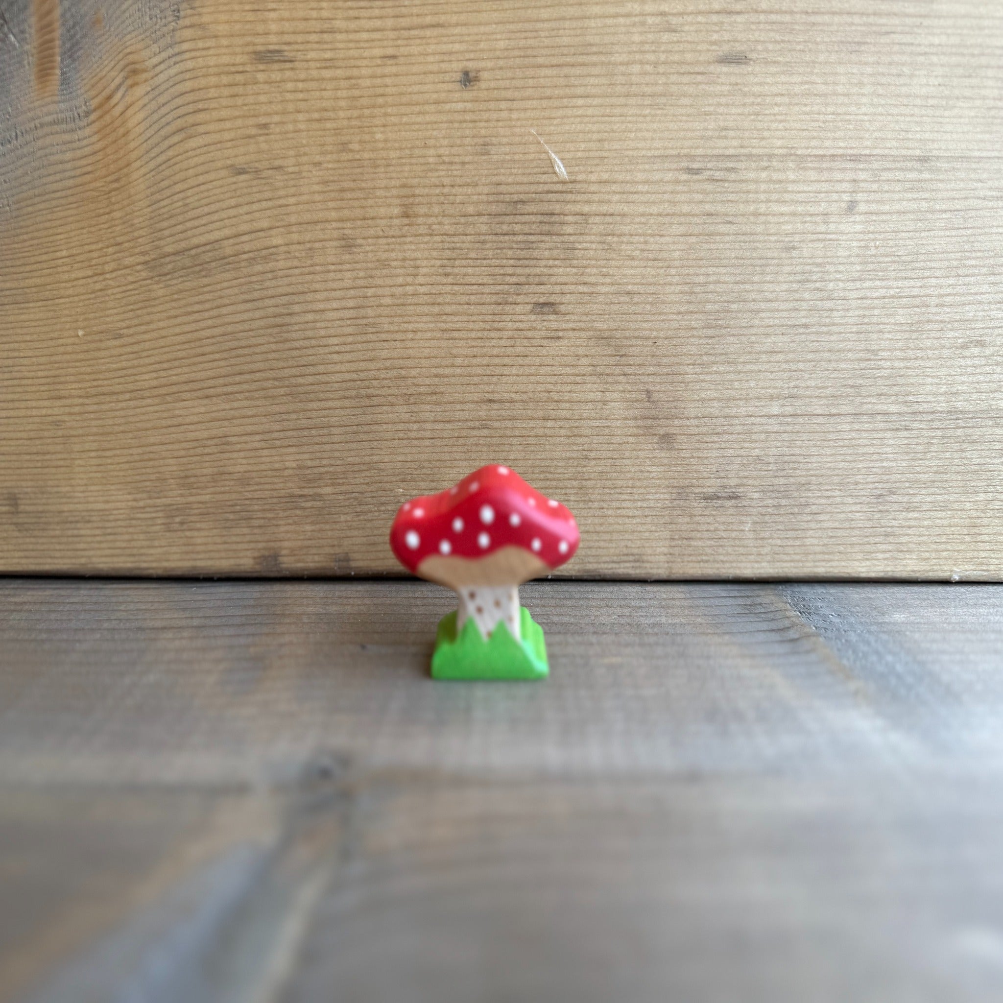 Toadstool Small